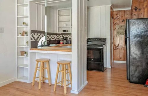 Kanab Casa | WHOLE HOTEL|Hot Tub|Hammocks|Venture Base Hotel