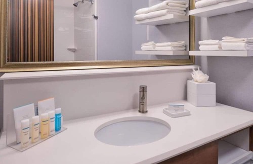 Highland Casa | Sports, shopping, and concerts in Denver!