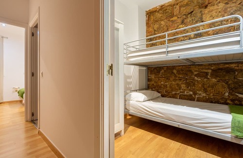 Barrio Gótico Apartamento | Apartment near Las Ramblas for families or friends