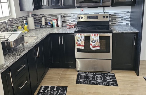 May Pen Apartamento | 10 Minutes To May Pen Town Minutes To The Highway Condo In A Gated Community