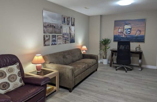 Guildford Casa | Fraser Heights Cozy Suite
