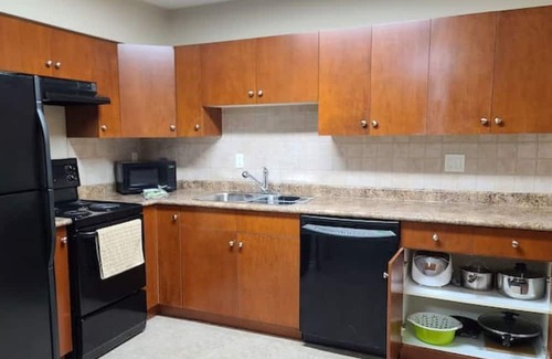 Guildford Casa | Fraser Heights Cozy Suite