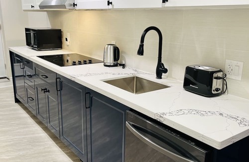 Oakville Apartamento | 4C - Comfy, Cozy, Clean and Capacious