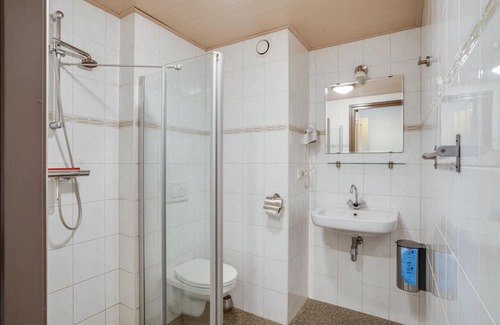 Wanroij Otro | Cozy Farm Stay With Lots of Space for Relaxing