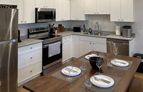 Kamloops Apartamento | New beautiful quiet suite in Juniper Ridge. Very luxurious!