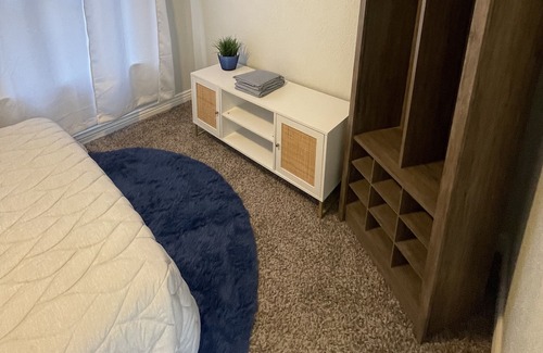 Ogden Casa | Stylish and centrally located two bedroom house in Ogden with AC, WiFi,