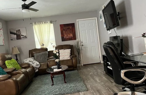 Griffin Heights Apartamento | Exciting 2 B/1 b near FSU /FAMU.