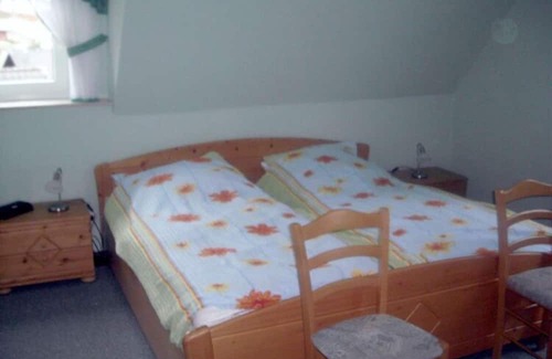 Assinghausen Apartamento | Holiday flat by the forest lake