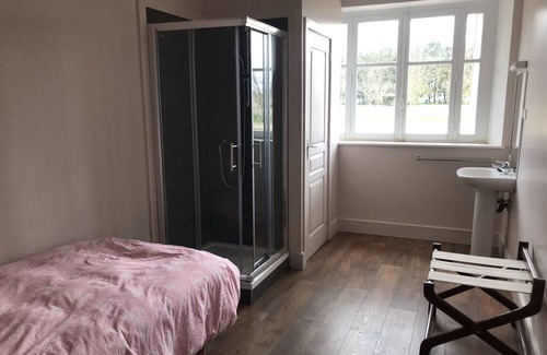 Charentonnay Cabaña | GITE TROIS BRIOUX Entire cottage in Charentonnay, France
