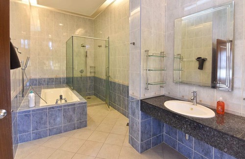 Ampang Apartamento | A Chic & Spacious 5BR Unit in Ampang, FREE Parking