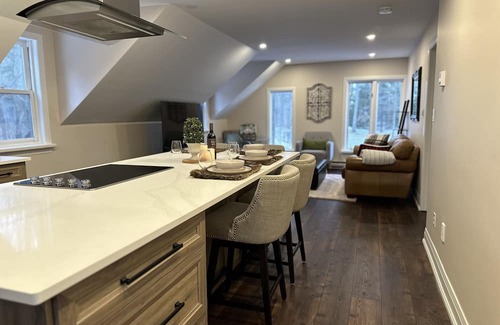 Milton Cabaña | Beautiful Cozy Country Cottage 5 Minutes From 401 Guelph Line