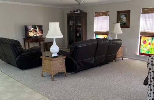 Leesville Casa | Serene riverfront property on the Guadalupe River