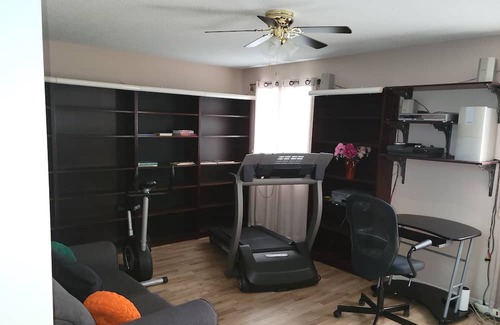 Orleans Village - Chateauneuf Casa | Beautiful house in Orléans ottawa