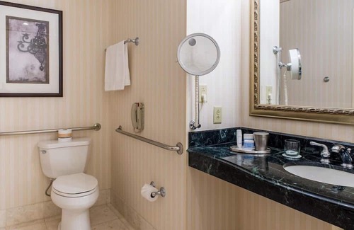 Financial District Casa | Two Full Room at a 4.5⭐️ Hotel