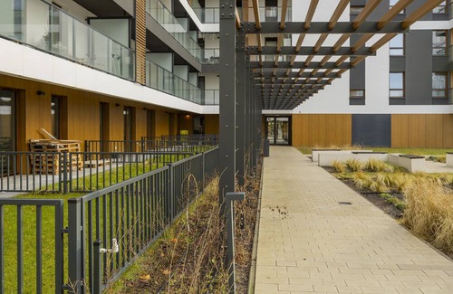 Ursynow Apartamento | Horse Racing View 8th Floor by Renters