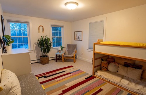 South Portland Casa | Spacious Home with Private Pool - Ideal for Family Getaways and Extended Stays