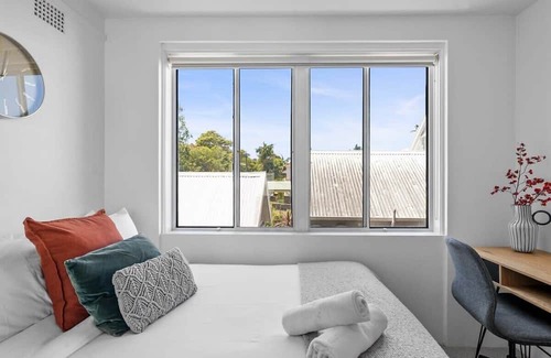 Freshwater Apartamento | Vibrant Beachside Retreat - 2BR Unit in Freshwater