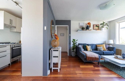 Freshwater Apartamento | Vibrant Beachside Retreat - 2BR Unit in Freshwater