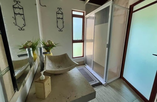 Alto Lucero Hotel | La Palapa & Posada Mía