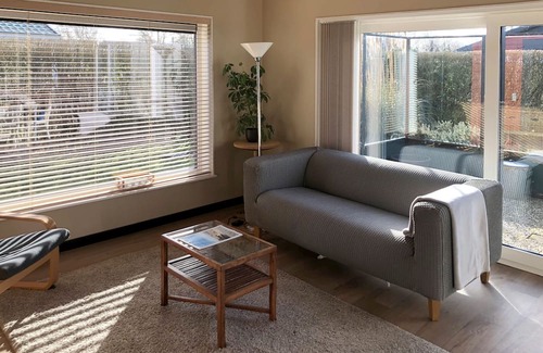 Municipality of Noordwijk Chalet De Esquí | holiday home for 3 persons with 2 bedrooms in nice holiday park