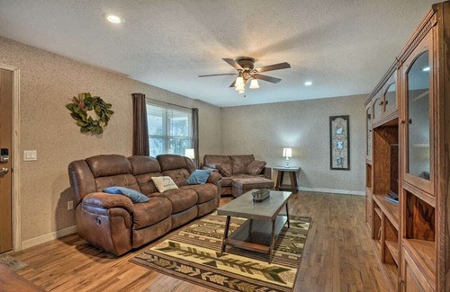 Hardy Casa | COUNTRY HOME ON 5 ACRES WITH A CREEK AND CLOSE TO THE SPRING RIVER
