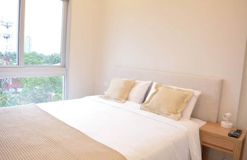 Asuncion Apartamento | Chic 1BDR: Prime Location in Brand-New Building I