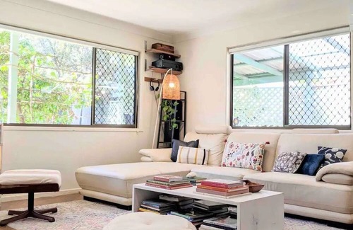 Bellingen Casa | 3BR Cottage, King Bed, Close Walk to River & Town