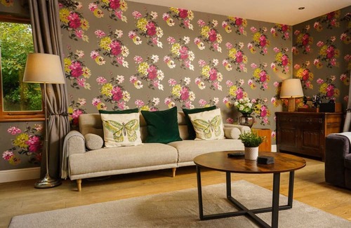 Ashford-in-the-Water Casa | Contemporary 5 bedroom holiday home in Bakewell, sleeps 10.