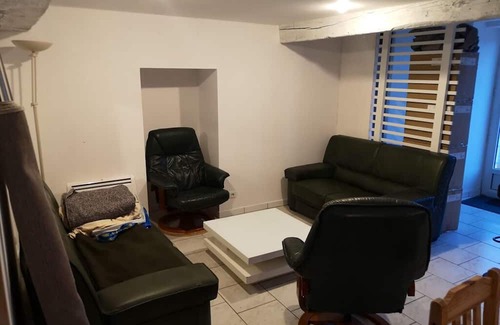 Brantome-en-Perigord Casa | Homerez - House for 4 ppl. with shared pool and garden at Brantôme en Périgord
