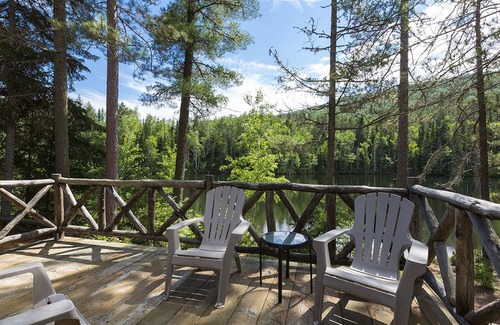 Baie-St-Paul Chalet De Esquí | Real cottage with a private lake