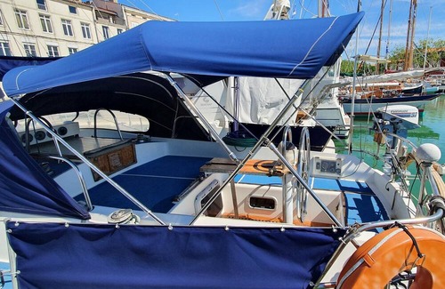 La Rochelle City Centre Alquiler De Eote | Nuits au Port - Voilier à Quai en Cœur de Ville - Westerly