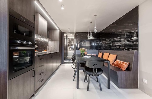 Les Iles Apartamento | Quai Bourbon II - Three Bedroom Apartment, Sleeps 6