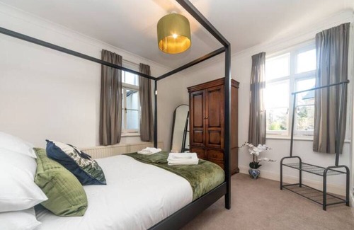Hampton Wick Apartamento | Pass the Keys | Bright spacious flat with free parking