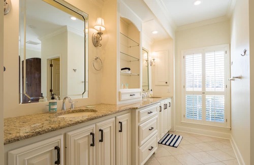 Valdosta Casa | Private Estate: 15 Acres, Lap Pool, 6,000 Sqft, Pond, Sleeps 15