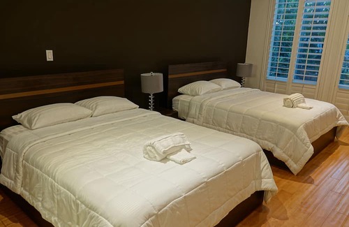 Orange Casa | Luxurious Villa 3 Bedrooms + 4 Beds+ 1 Pools