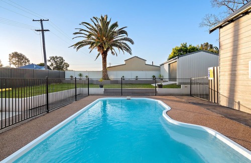 Cessnock Casa | Chambre House - Pool, Outdoor entertainment, Aircon every room.