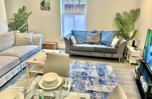 Poole Apartamento | Contemporary Charm by the Quay with Garden