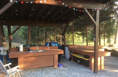 Shingletown Cabina | 50 Acre Mountain Meadow Campground with Cabin, Bathhouse & Outdoor Kitchen