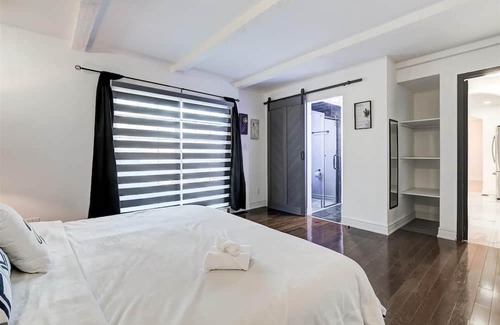 Markham Casa | Cozy home in Markham city where you can gather with family and friends.