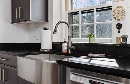 Lewis Mountain Casa | Welcome to your dream home in the heart of UVA, Charlottesville!