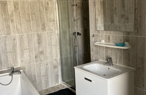 Bernis Casa | Village house with courtyard near Nimes Montpellier