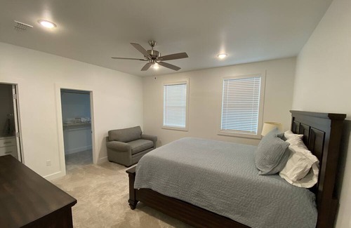 Starkville Condominio | Quiet, family-sized condo less than 2 miles from University!