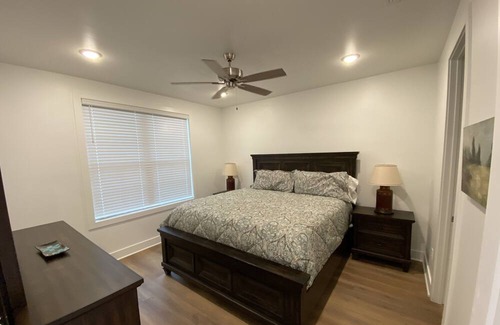 Starkville Condominio | Quiet, family-sized condo less than 2 miles from University!