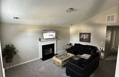 Irondale Casa | Cozy charming 3-bedroom house with WiFi & AC in marvelous Jonesboro