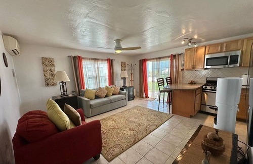 Crawl Hill Apartamento | Lovely 1 bedroom, 1 bath Apartment close to Airport