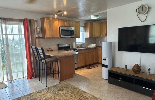 Crawl Hill Apartamento | Lovely 1 bedroom, 1 bath Apartment close to Airport