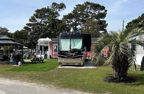Myrtle Beach Alquiler De RV | MH37A Extra Large RV Camping Spot, Ocean View, Steps from the Ocean