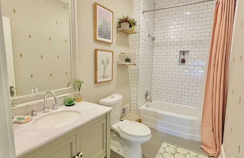 Chosewood Park Casa | Historic Modern Victorian HOT TUB 5 bed 4 bath