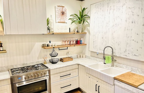 Chosewood Park Casa | Historic Modern Victorian HOT TUB 5 bed 4 bath