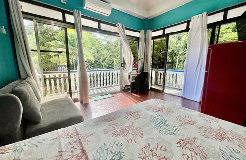 Koror Apartamento | Ngermid Oasis - Studio With Kitchenette & Pool View